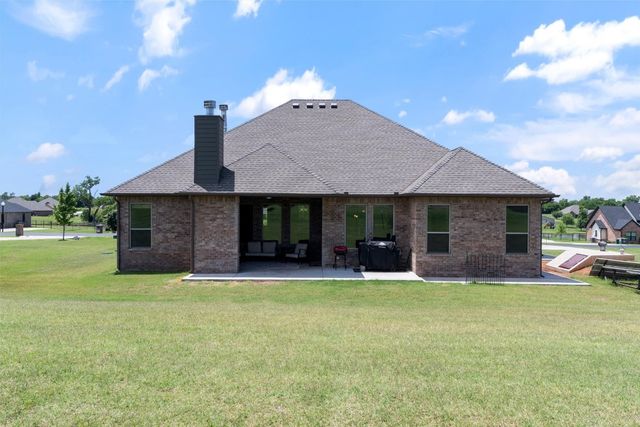 971 County Street 2983, Blanchard, OK 73010