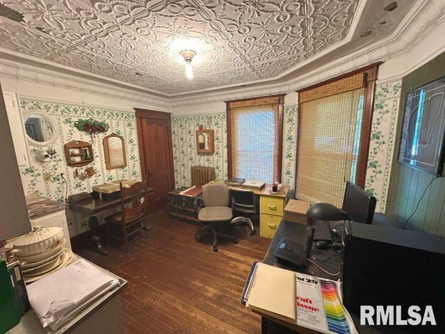 605 FULTON Street, Grand Mound, IA 52751