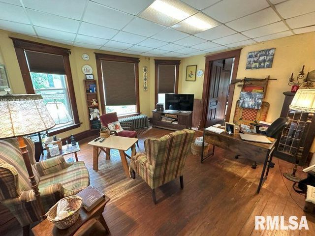 605 FULTON Street, Grand Mound, IA 52751