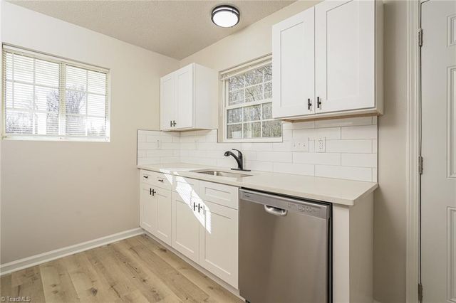 1724 Hertford Street, Greensboro, NC 27403