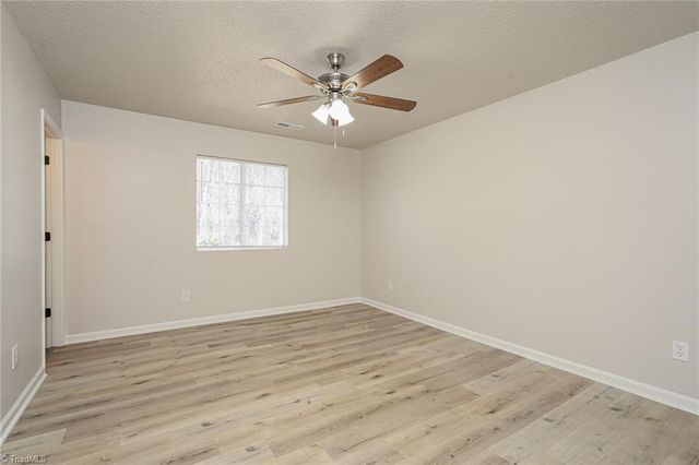 1724 Hertford Street, Greensboro, NC 27403