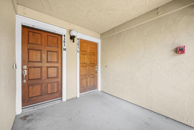 4151 El Camino Way M, Palo Alto, CA 94306