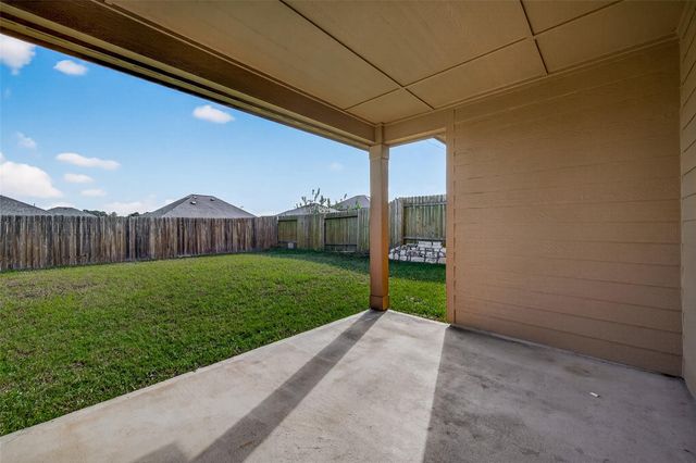 21218 Echo Manor Drive, Hockley, TX 77447