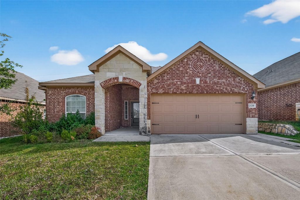 21218 Echo Manor Drive, Hockley, TX 77447