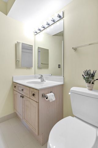 59 S Hale Street 402, Palatine, IL 60067