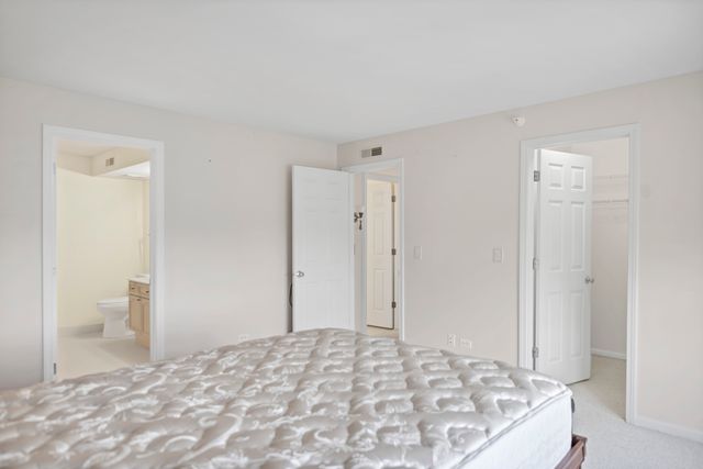59 S Hale Street 402, Palatine, IL 60067
