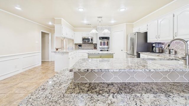 2115 Rice Drive, Levelland, TX 79336