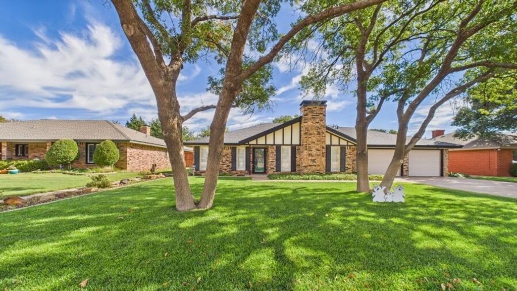 2115 Rice Drive, Levelland, TX 79336