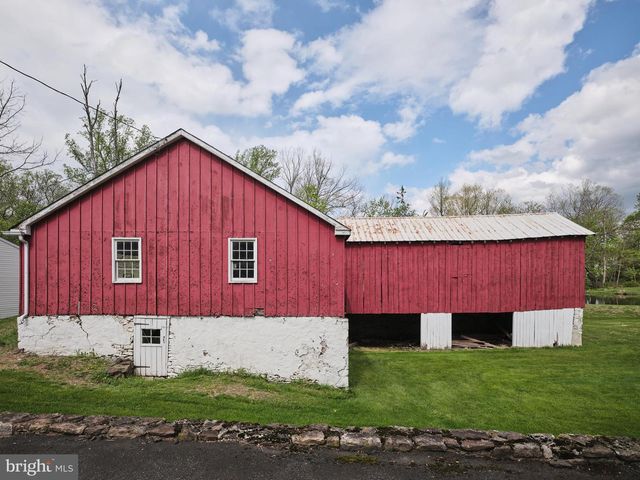 6161 MECHANICSVILLE RD, Mechanicsville, PA 18934