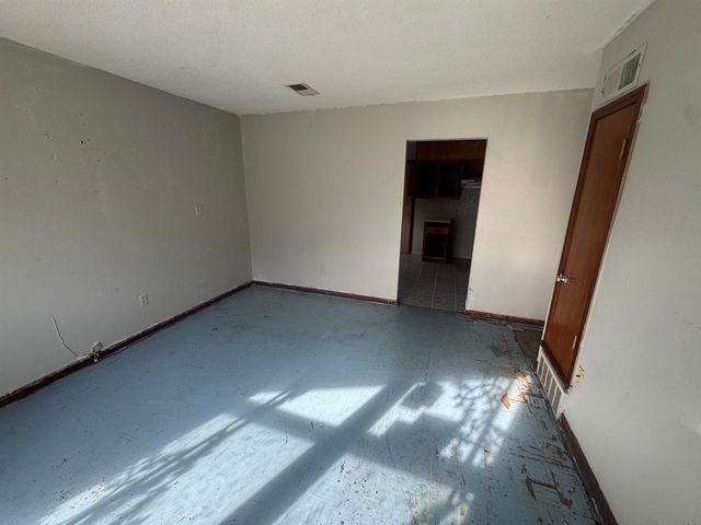 256 DELTA RD, Memphis, TN 38109