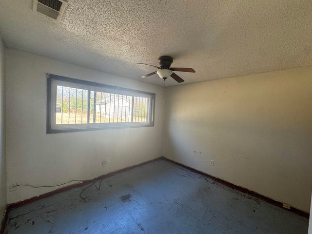 256 DELTA RD, Memphis, TN 38109