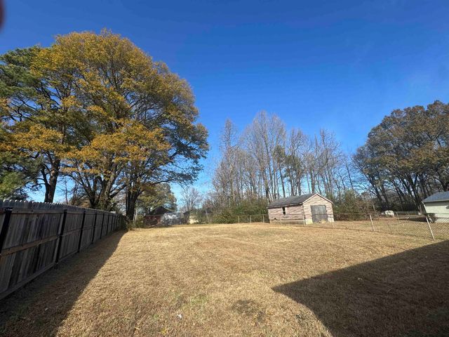 256 DELTA RD, Memphis, TN 38109