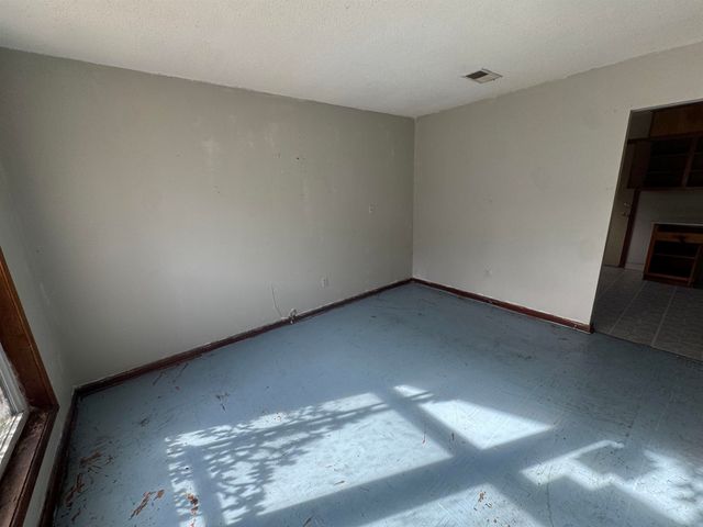 256 DELTA RD, Memphis, TN 38109