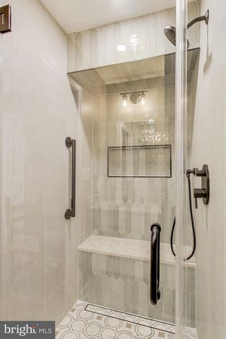 814 CAPITOL SQUARE PL SW, Washington, DC 20024