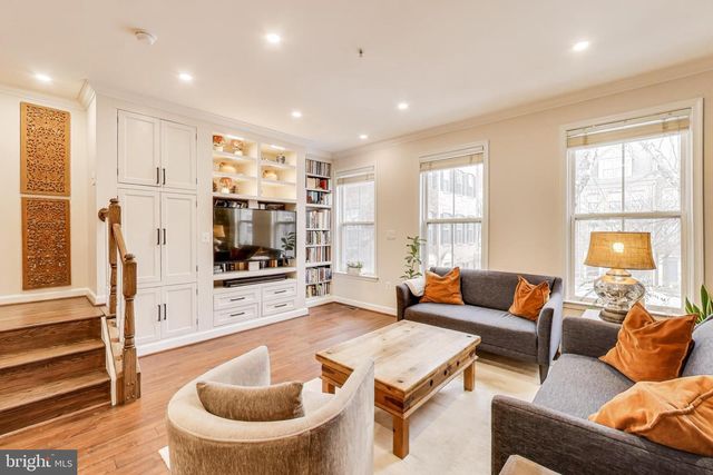 814 CAPITOL SQUARE PL SW, Washington, DC 20024