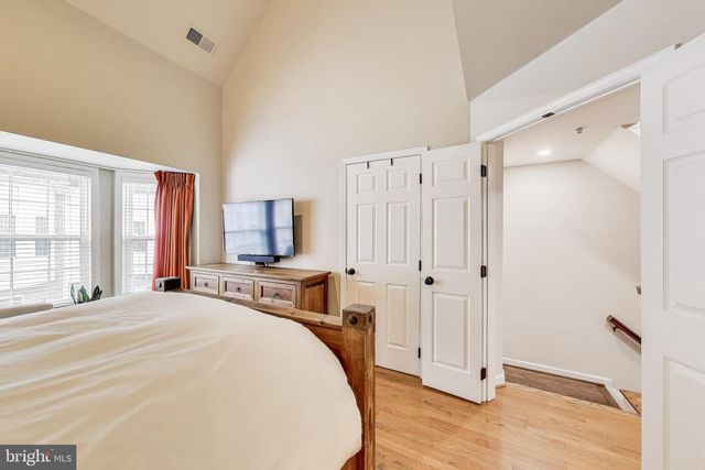 814 CAPITOL SQUARE PL SW, Washington, DC 20024