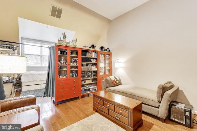 814 CAPITOL SQUARE PL SW, Washington, DC 20024