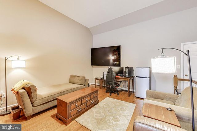 814 CAPITOL SQUARE PL SW, Washington, DC 20024