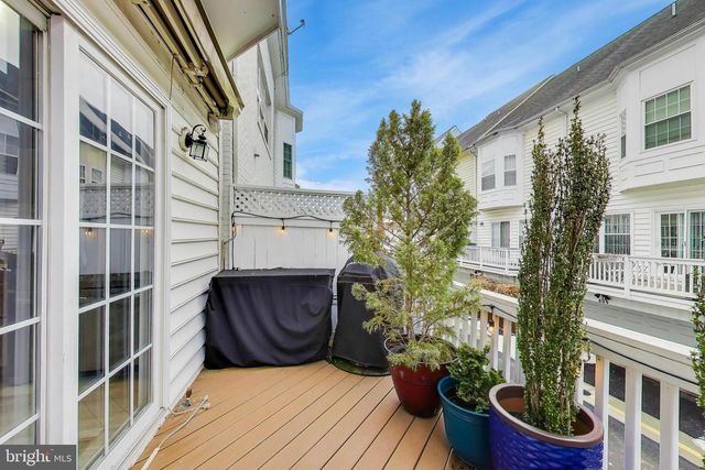 814 CAPITOL SQUARE PL SW, Washington, DC 20024