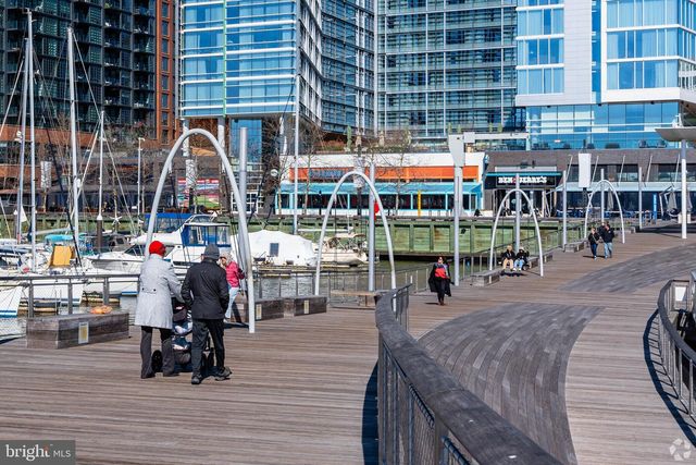 814 CAPITOL SQUARE PL SW, Washington, DC 20024