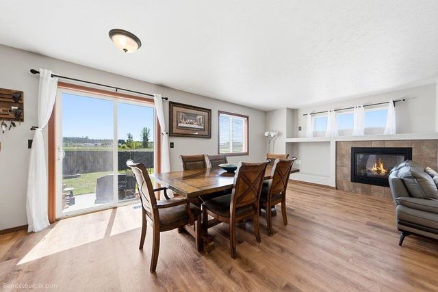 9313 W Foxtail Ln, Cheney, WA 99224