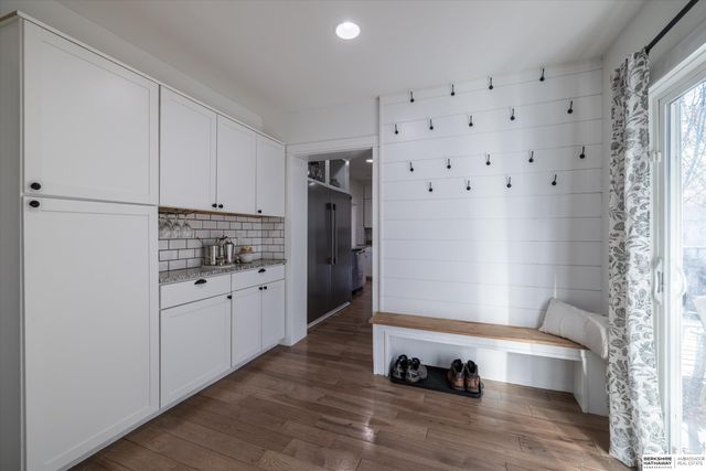 4624 Farnam Street, Omaha, NE 68132