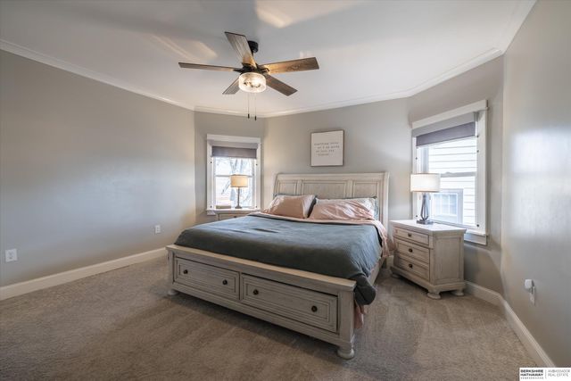 4624 Farnam Street, Omaha, NE 68132