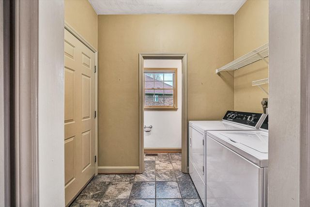 3723 Renfield RD, Roanoke, VA 24018