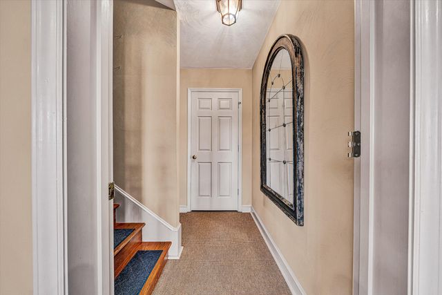 3723 Renfield RD, Roanoke, VA 24018