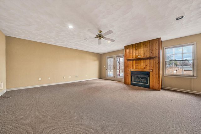 3723 Renfield RD, Roanoke, VA 24018