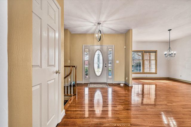 3723 Renfield RD, Roanoke, VA 24018