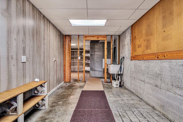 3723 Renfield RD, Roanoke, VA 24018