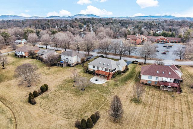 3723 Renfield RD, Roanoke, VA 24018