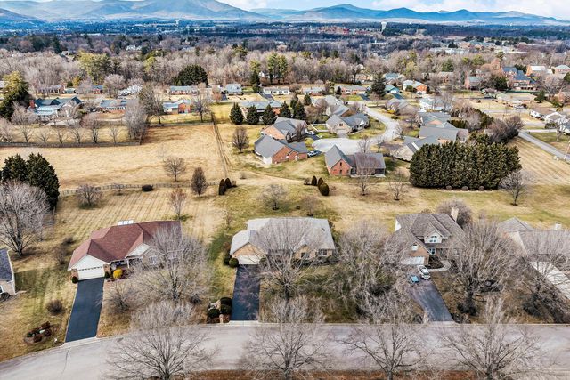 3723 Renfield RD, Roanoke, VA 24018