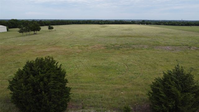 0000 S Hampton Road, Oak Leaf, TX 75154
