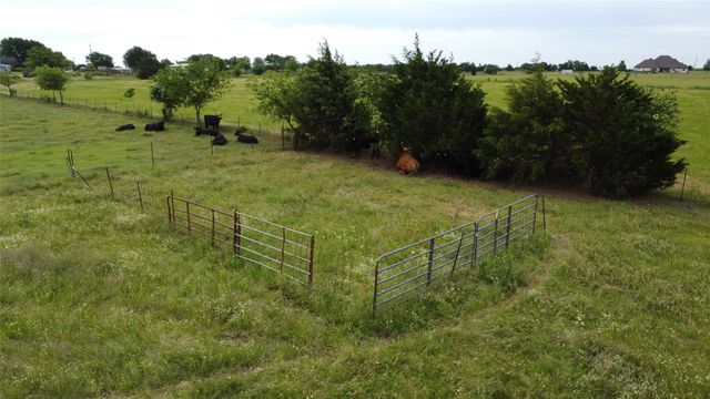 0000 S Hampton Road, Oak Leaf, TX 75154