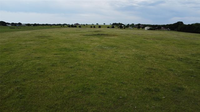 0000 S Hampton Road, Oak Leaf, TX 75154