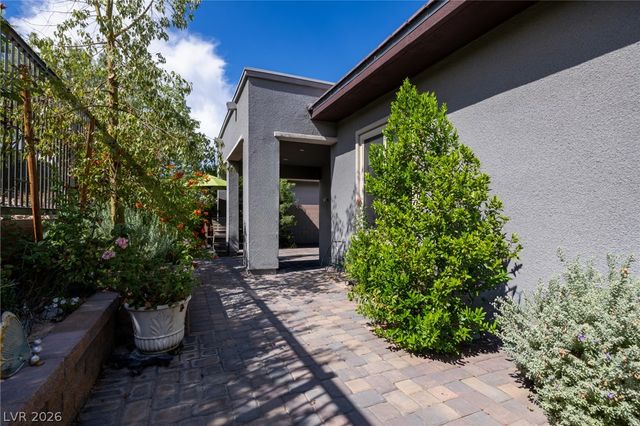 6673 Titanium Crest Street, Las Vegas, NV 89148