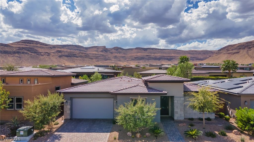 6673 Titanium Crest Street, Las Vegas, NV 89148