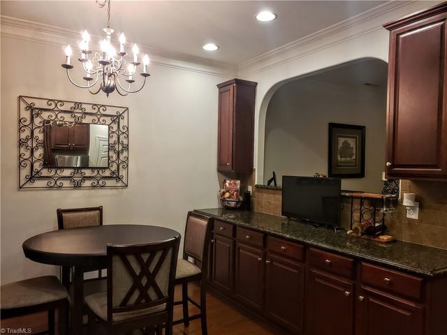 726 Sterling Brooke Court, Winston-salem, NC 27103