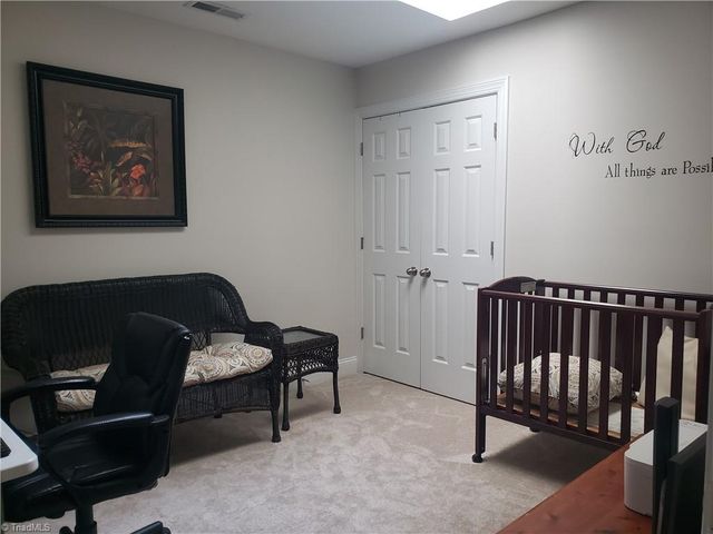 726 Sterling Brooke Court, Winston-salem, NC 27103