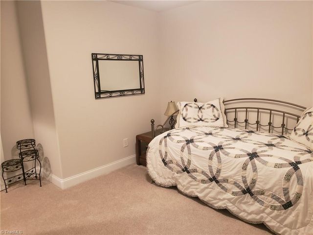 726 Sterling Brooke Court, Winston-salem, NC 27103