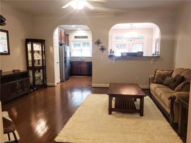 726 Sterling Brooke Court, Winston-salem, NC 27103