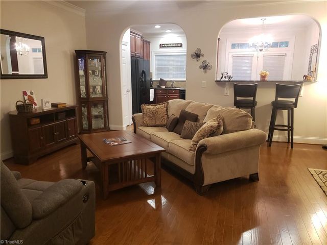 726 Sterling Brooke Court, Winston-salem, NC 27103