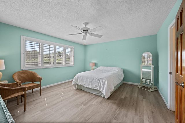 421 S Lakeside Drive 10, Lake Worth Beach, FL 33460