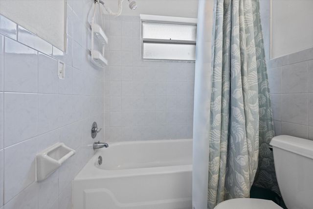 421 S Lakeside Drive 10, Lake Worth Beach, FL 33460