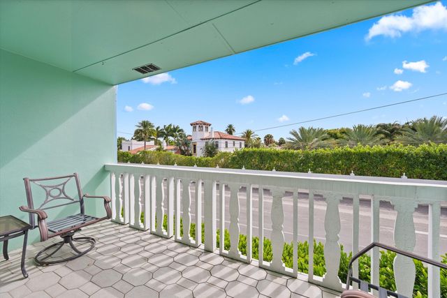 421 S Lakeside Drive 10, Lake Worth Beach, FL 33460