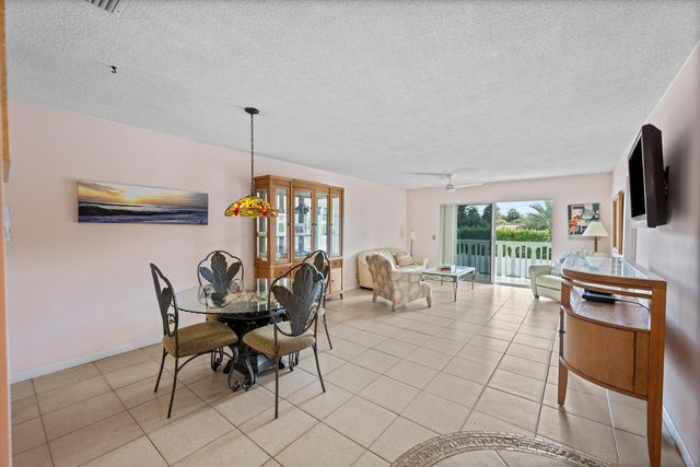 421 S Lakeside Drive 10, Lake Worth Beach, FL 33460