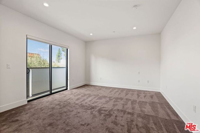 2250 Fox Hills 305, Los Angeles, CA 90064