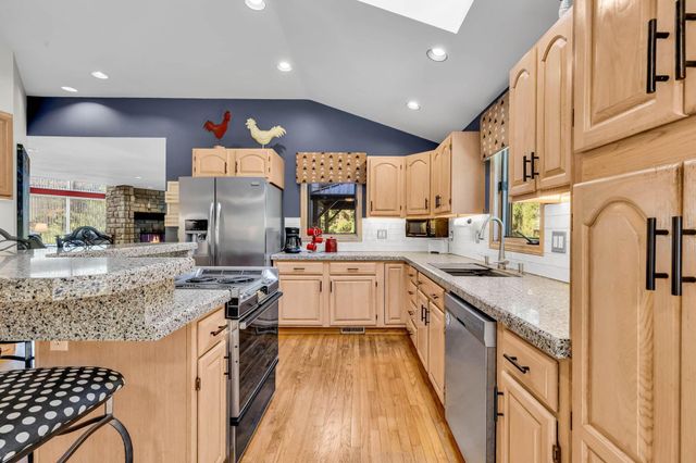 5830 Houchard Road, Dublin, OH 43016